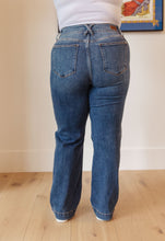 Load image into Gallery viewer, Elsie High Rise Double Button Wide Leg Jeans
