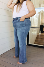 Load image into Gallery viewer, Esther Mid Rise Contrast Wash Wide Leg Jeans
