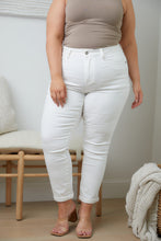 Load image into Gallery viewer, Cheryl High Rise Cuffed Boyfriend Jeans
