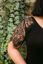 Load image into Gallery viewer, A Little Bit of Lace Top In Noir

