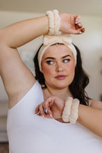 Load image into Gallery viewer, Effortless Days Stretchy Headband &amp; Wristband Set in Tan
