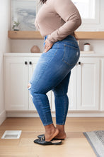 Load image into Gallery viewer, Get Together Mid-Rise Skinny Jegging
