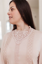 Load image into Gallery viewer, Picture This Top In Blush
